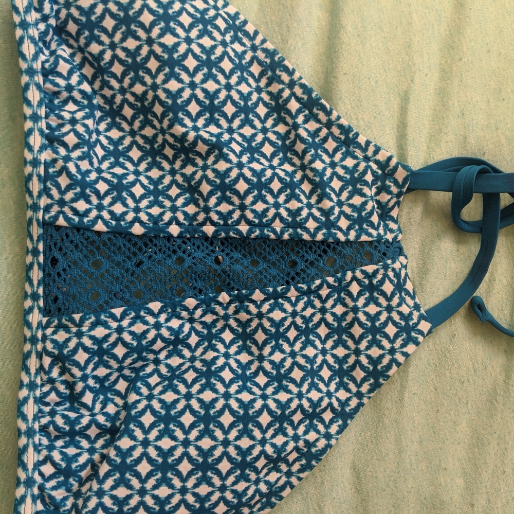 XL Blue and White Halter Top Bathing Suit - Picture 4 of 16